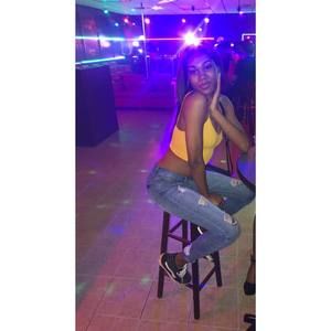 Meet your Posher, Malika